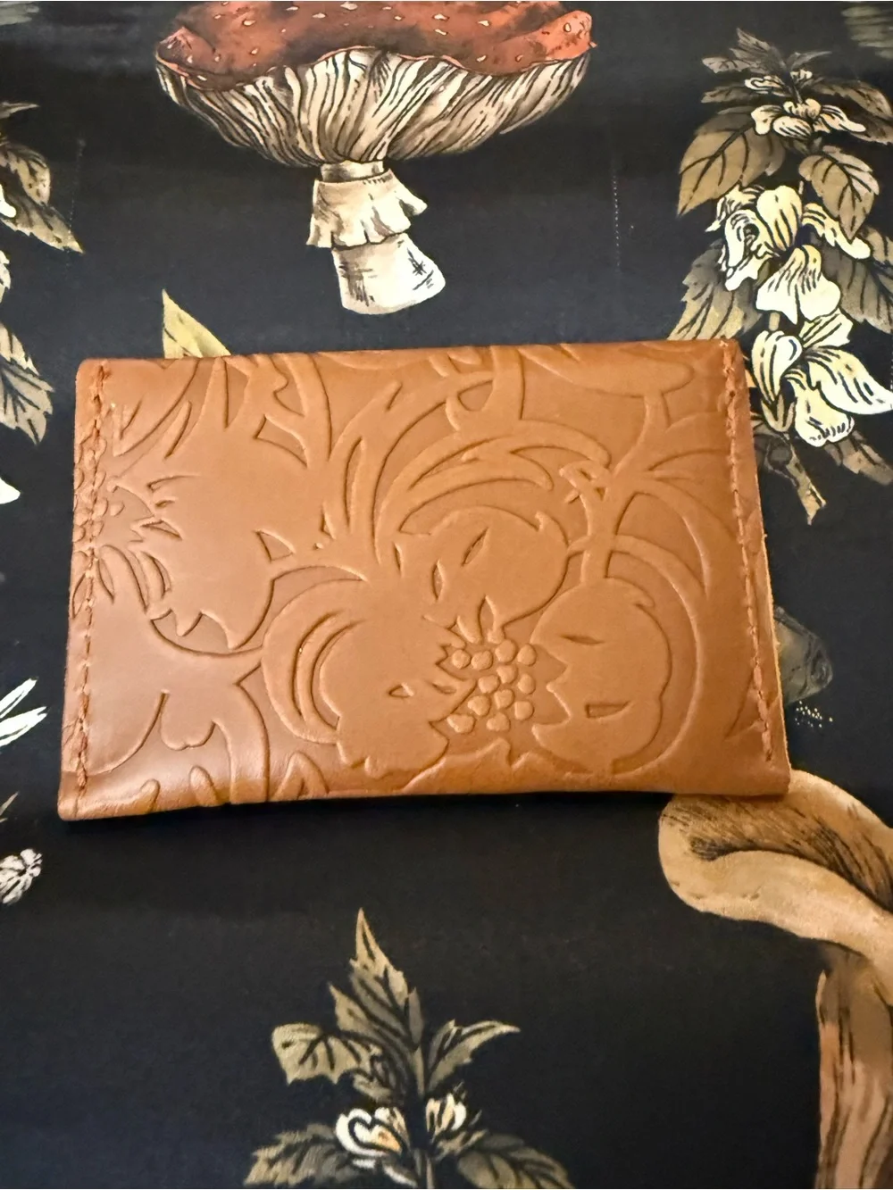 Portland leather goods mini envelope wallet in meadow